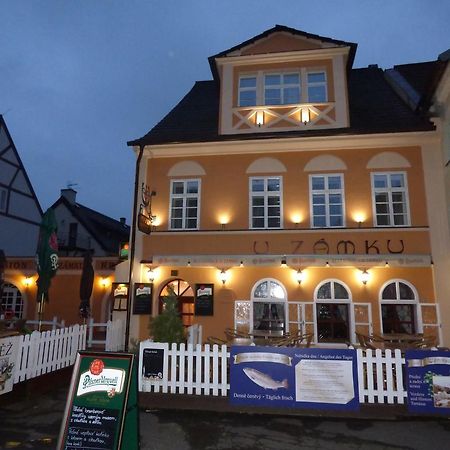 Penzion - Restaurant U Zamku Bečov nad Teplou Екстериор снимка