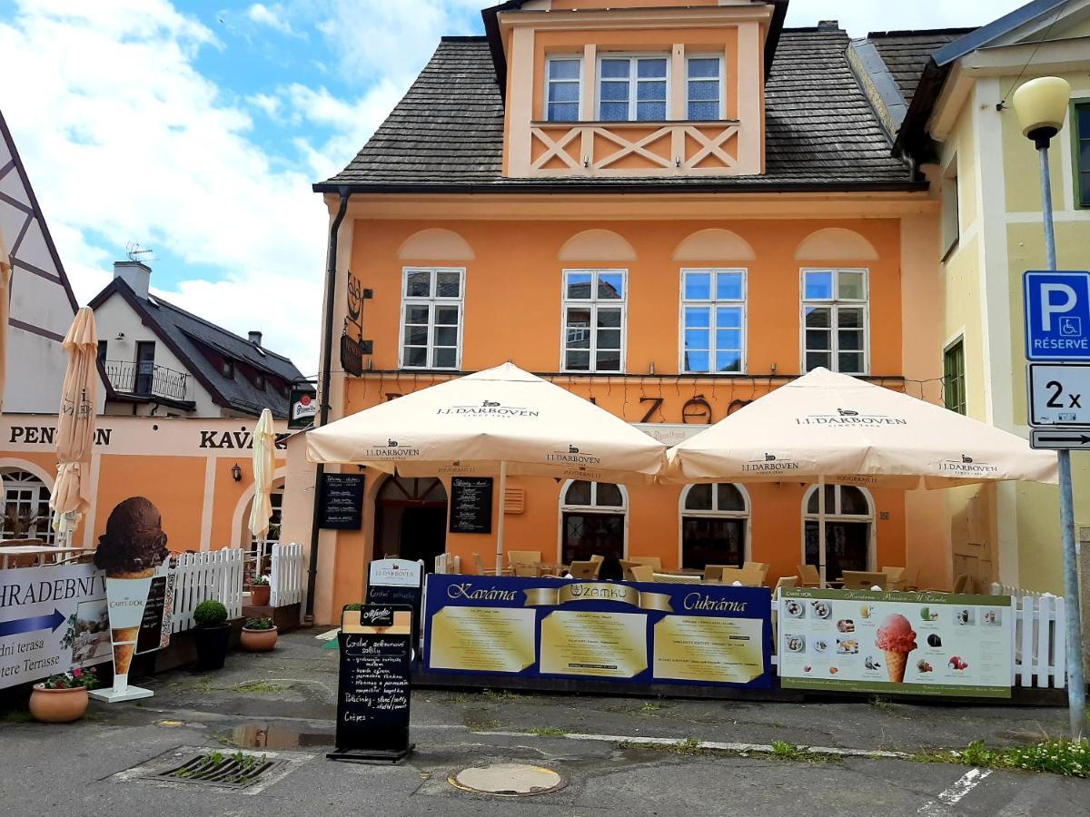Penzion - Restaurant U Zamku Bečov nad Teplou Екстериор снимка